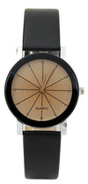 2019 Fashion Round Couple Watch Hot Sale Black and White Brown Dial Leather Pointer Male and Female Student Temperament Watch